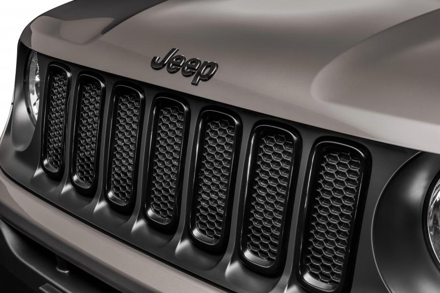 Детали экстерьера Jeep Renegade Night Eagle (BU) 2017 года  (LA) (фото 16 из 17)